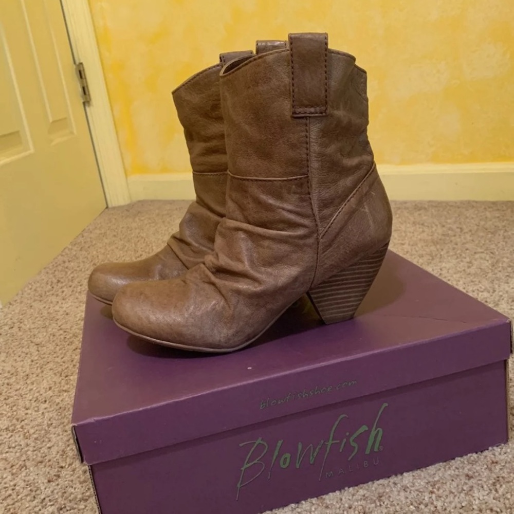 Ankle booties